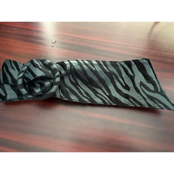 VTG Black Zebra Print Belt Small Faux Leather Velvet Burnout 90s Whimsygoth - Picture 2 of 6